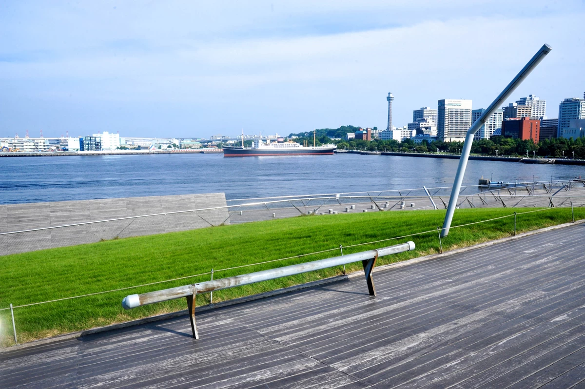 横浜港大さん橋（山下公園側）