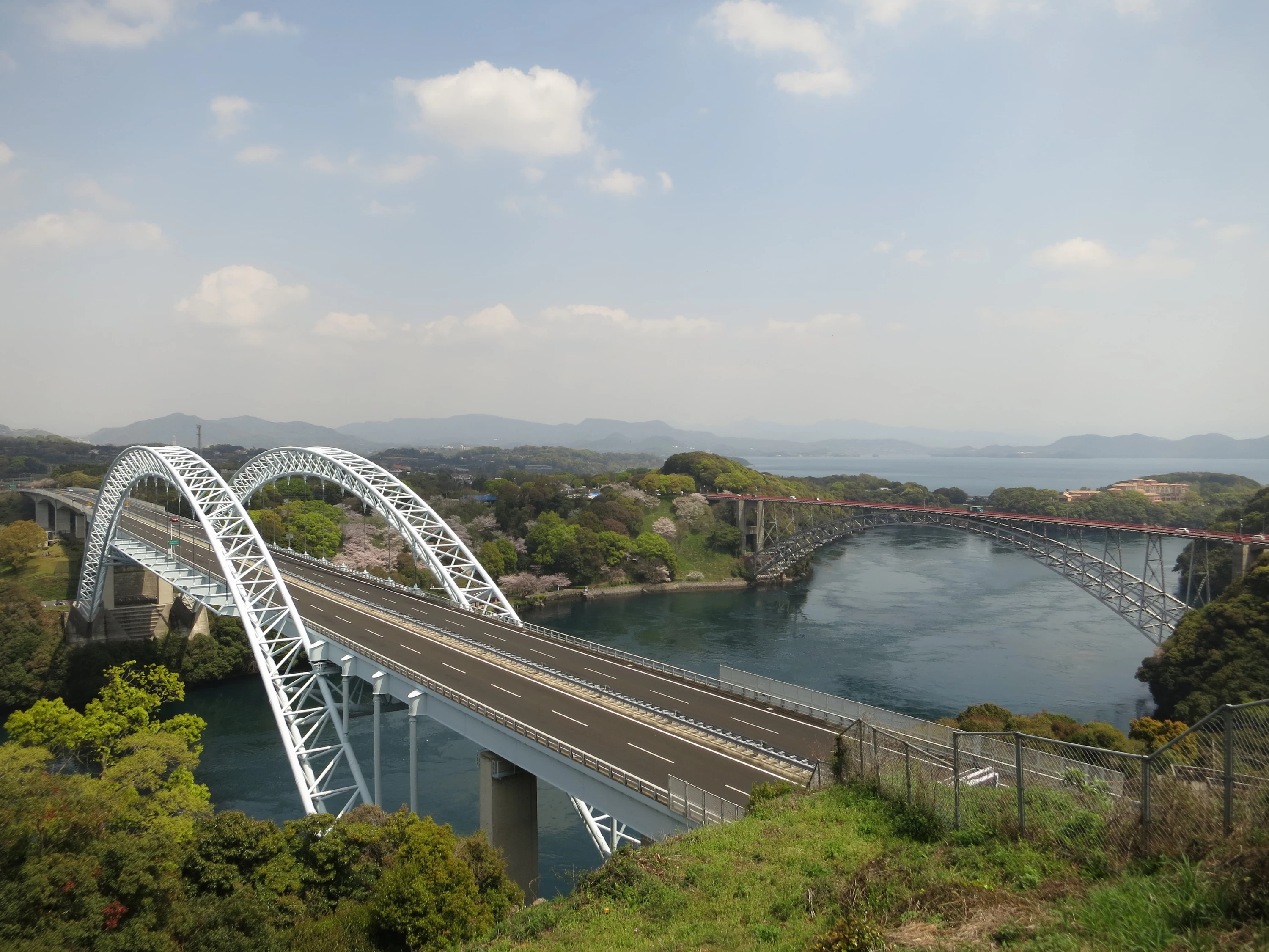 写真提供：（一社）長崎県観光連盟 2つの西海橋