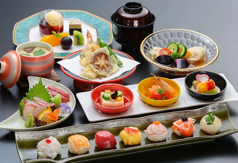 料理人の技と感性を活かした割烹料理を提供する「日本料理 吉長」