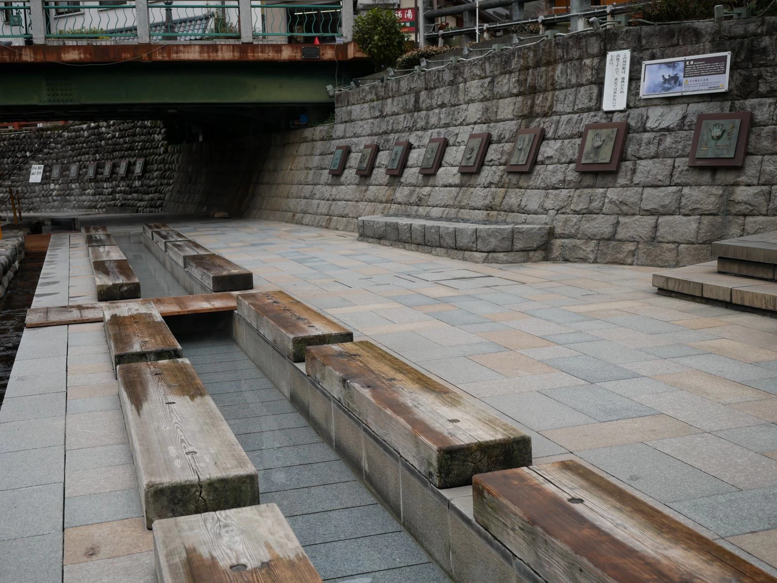掃除直後の足湯