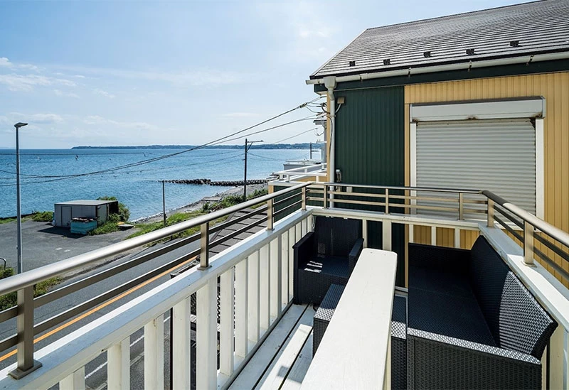 目の前に広がる海に心をゆだねる