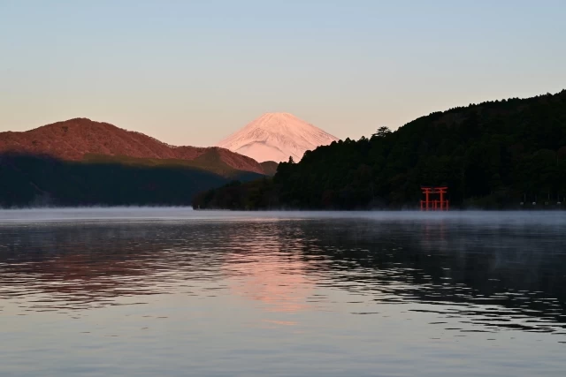 夕暮れの芦ノ湖
