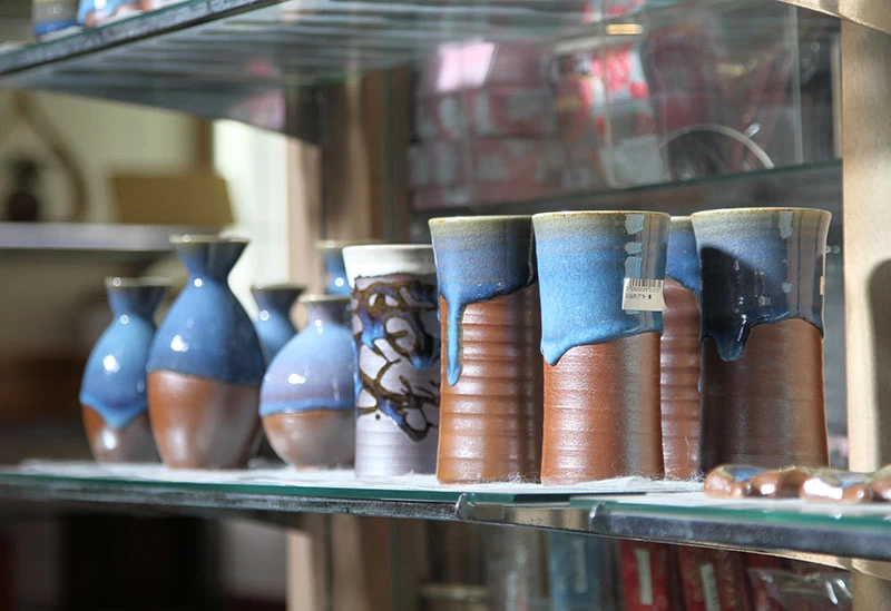 秋田の焼物「楢岡焼（ならおかやき）」