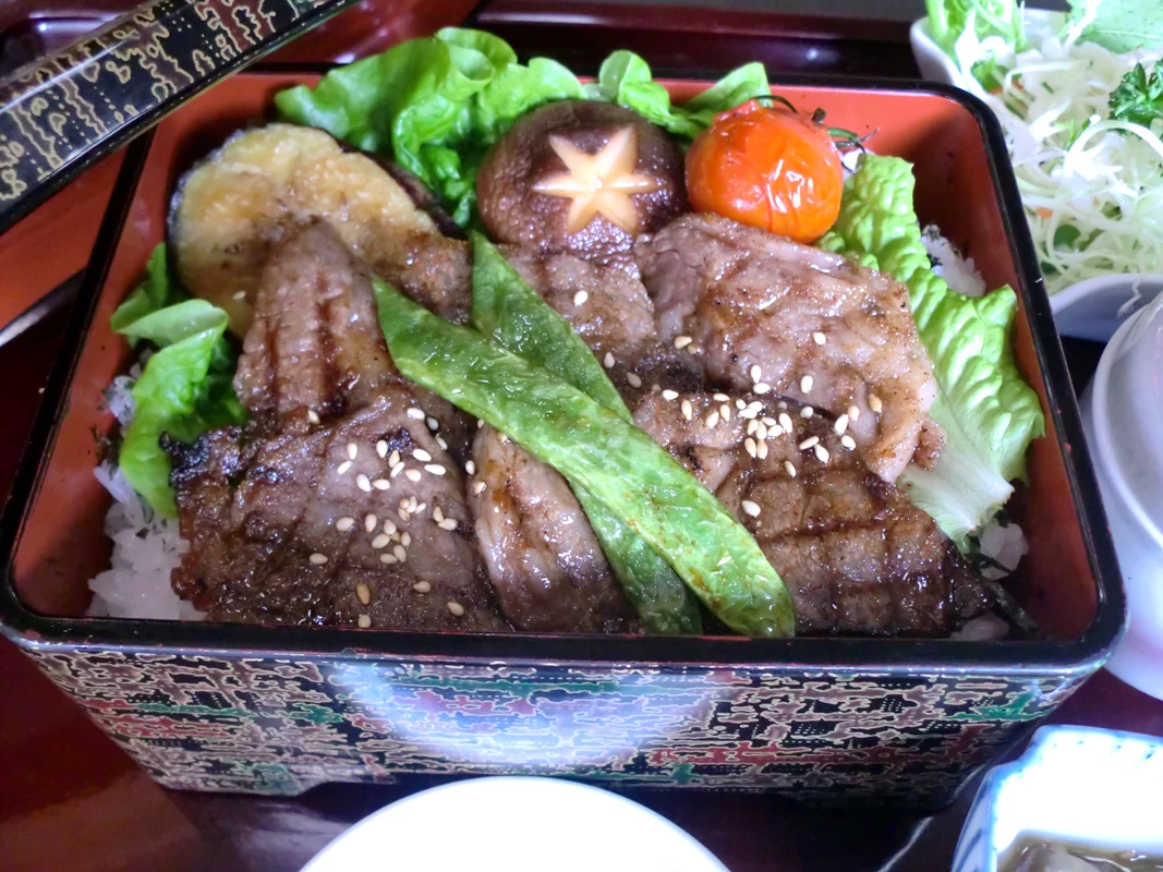 サーロインステーキ重