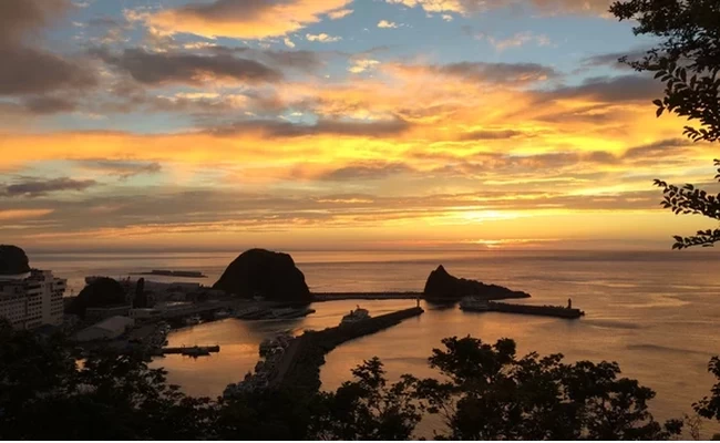 展望台から眺める夕日①