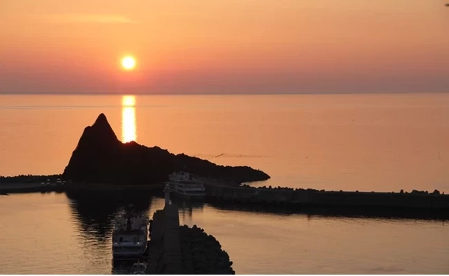 展望台から眺める夕日②