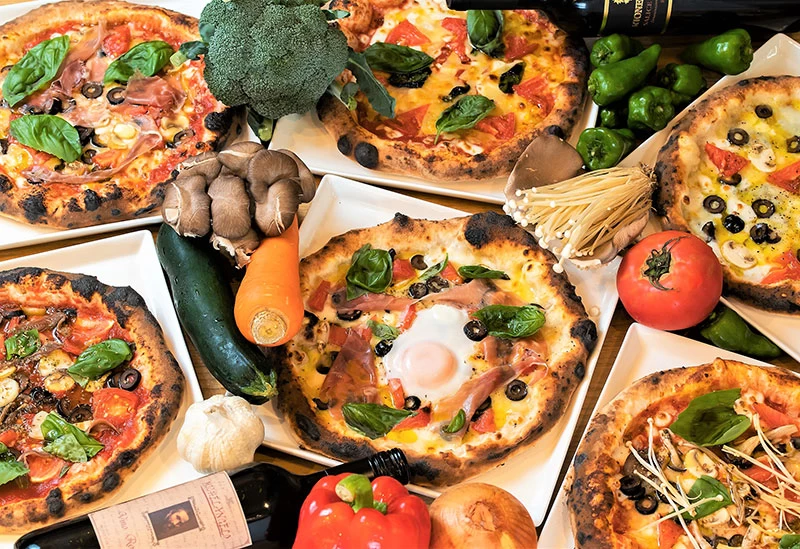 ゲレンデ直結の人気レストラン