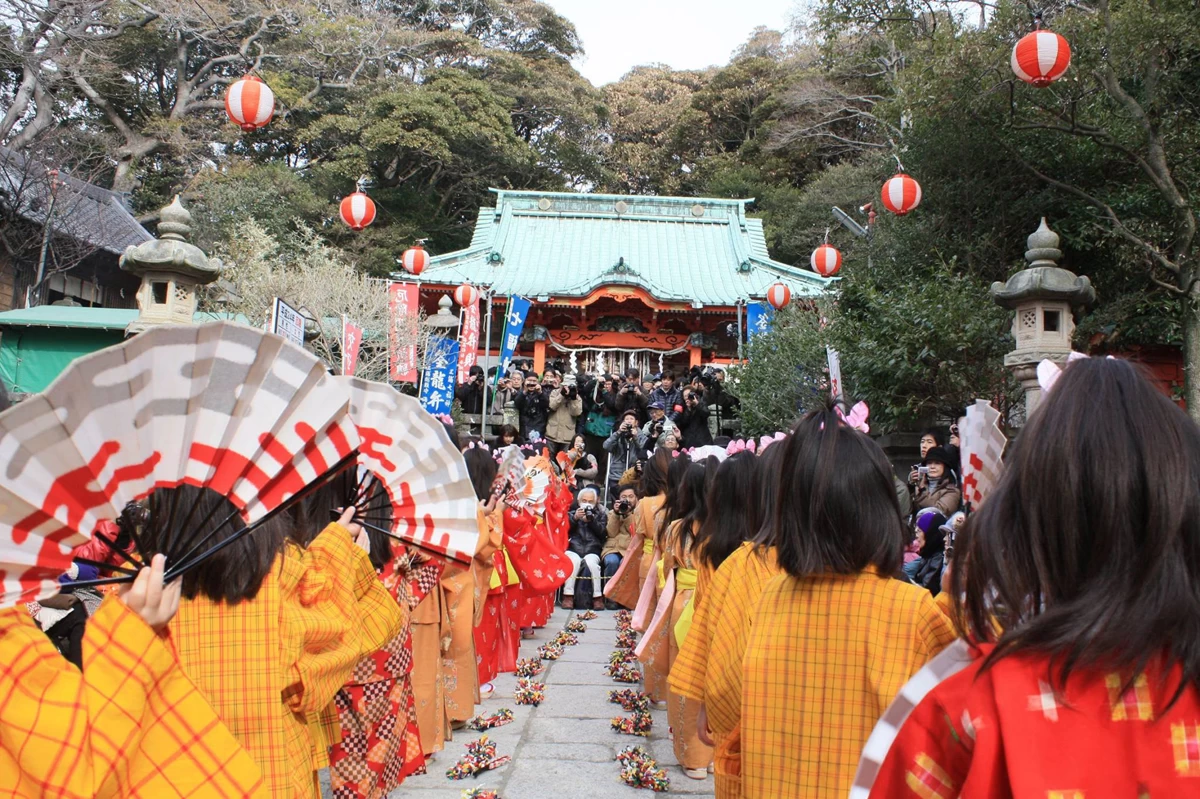 チャッキラコ（三浦市三崎の仲崎・花暮地域に伝わる小正月の伝統行事）