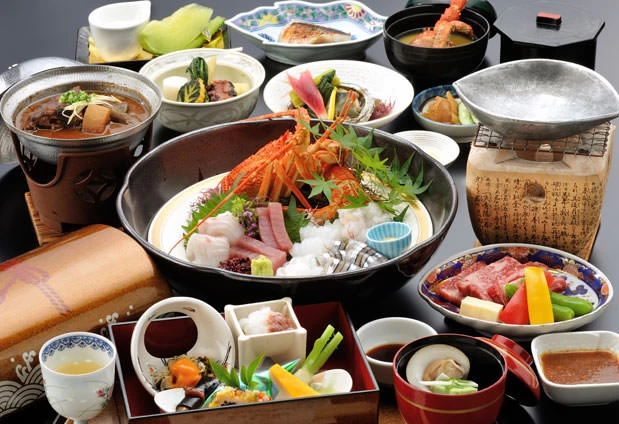 人気の特別会席プランを堪能