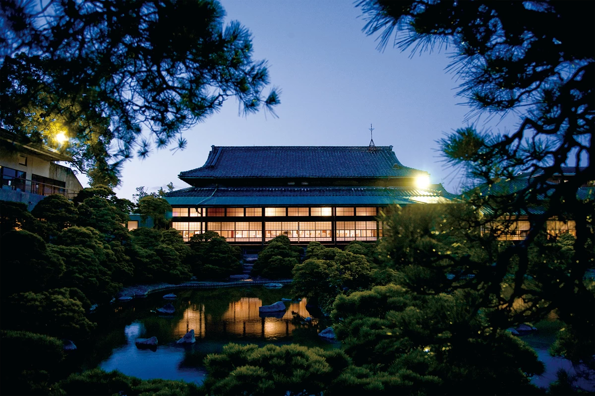 夜の松濤園