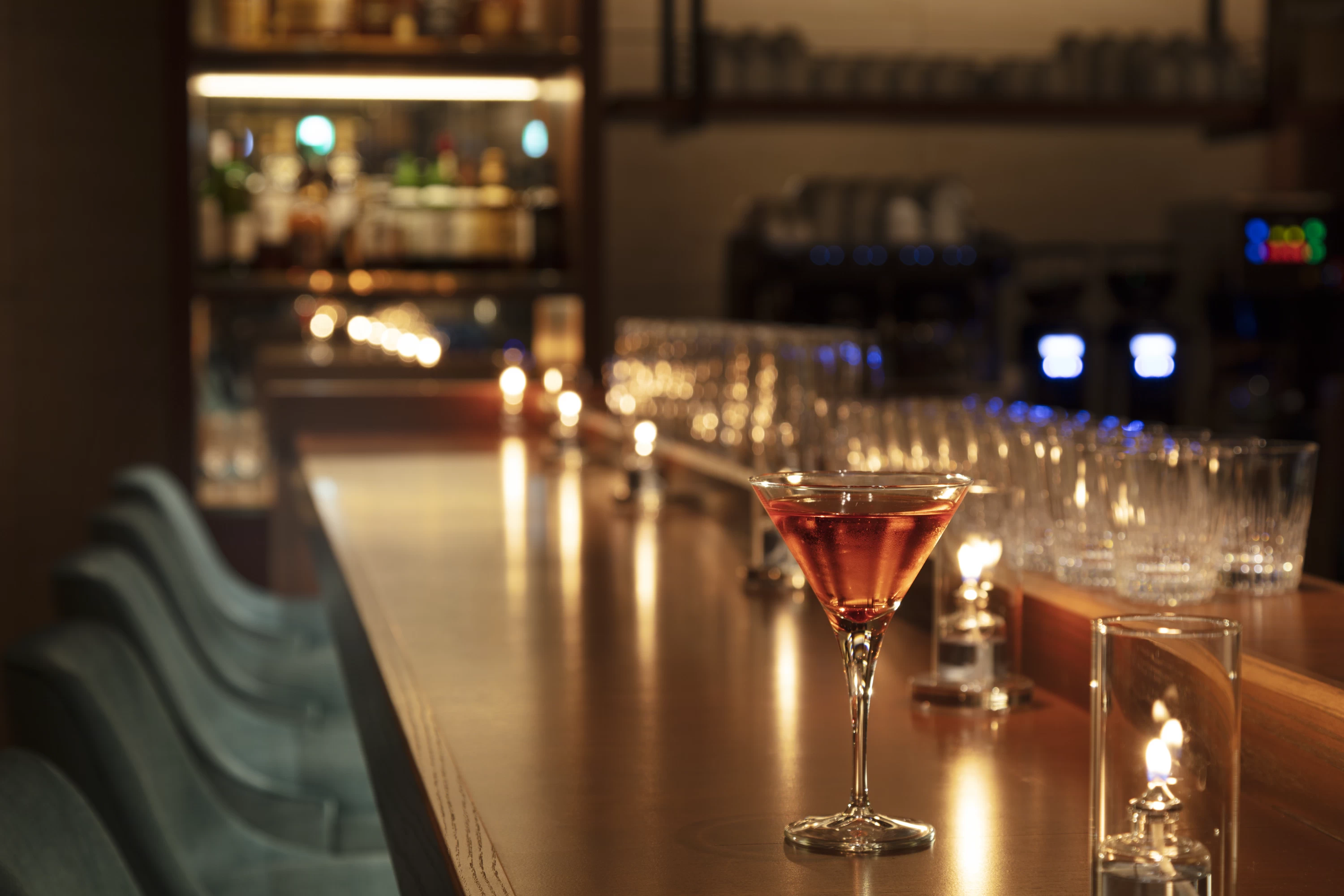 食後はBARラウンジへ