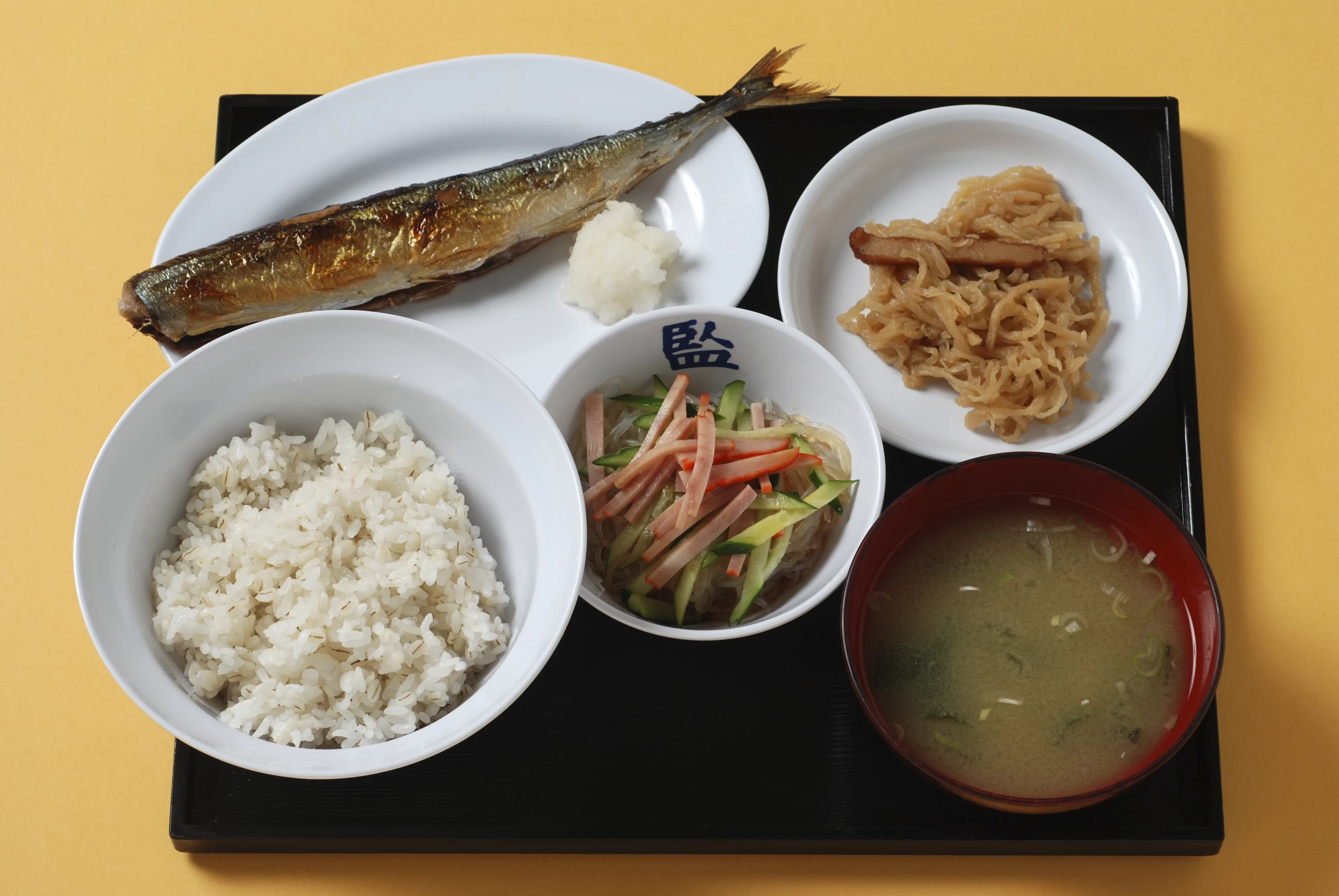 監獄食A（サンマ）