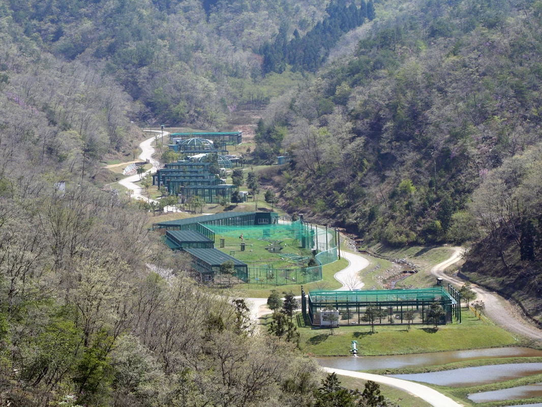 郷公園外観～飼育ゾーン～