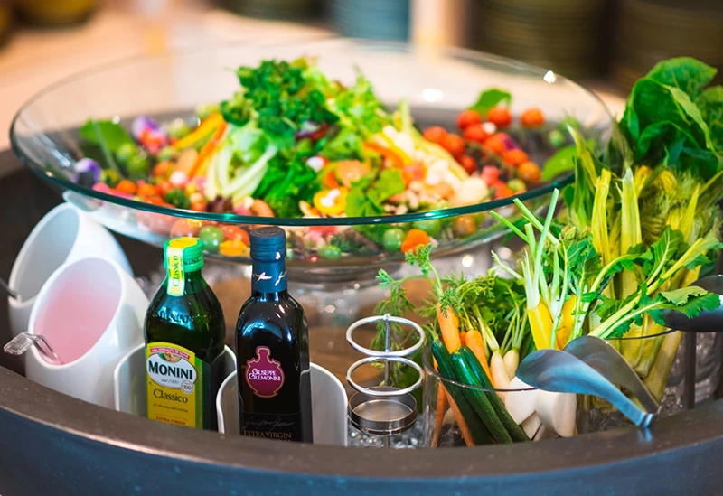 ダシと沖縄県産の塩にこだわる琉球和食