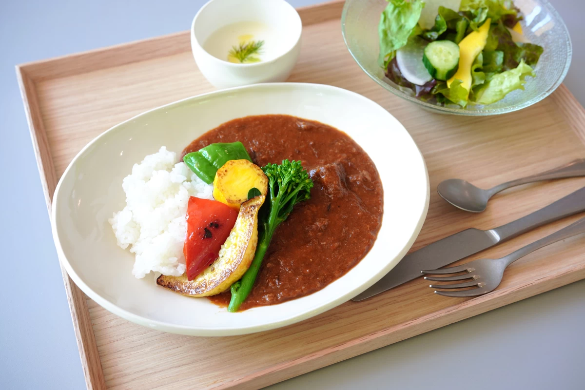 地元野菜たっぷりの経産牛カレー