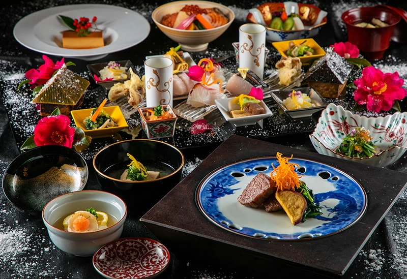 由布院の四季を折り込んだ創作和会席
