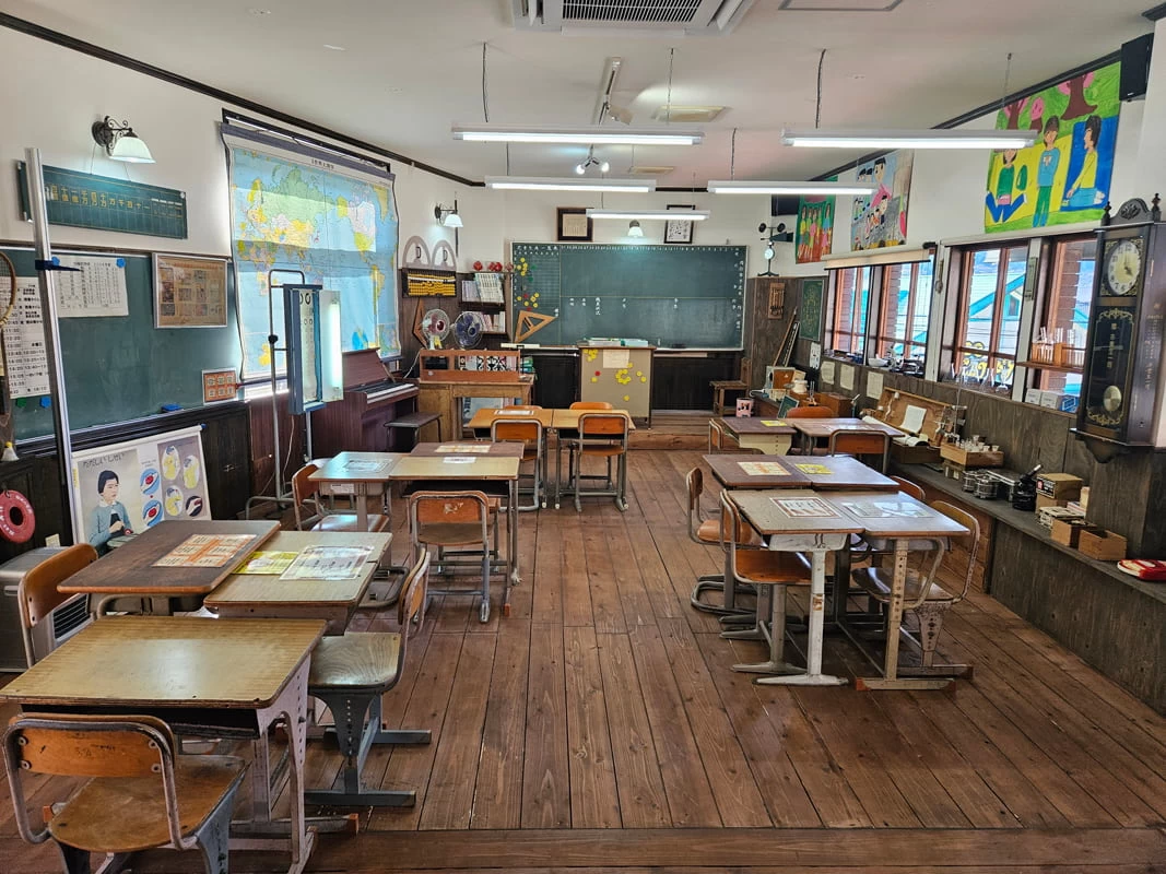 学校給食コーナー