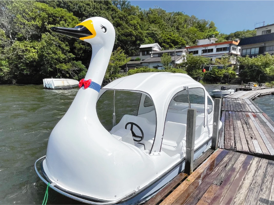 ロングペダルボート