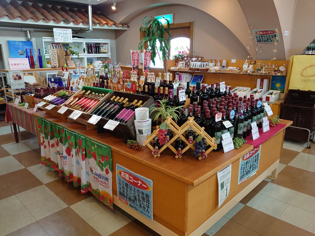 売店での商品陳列 