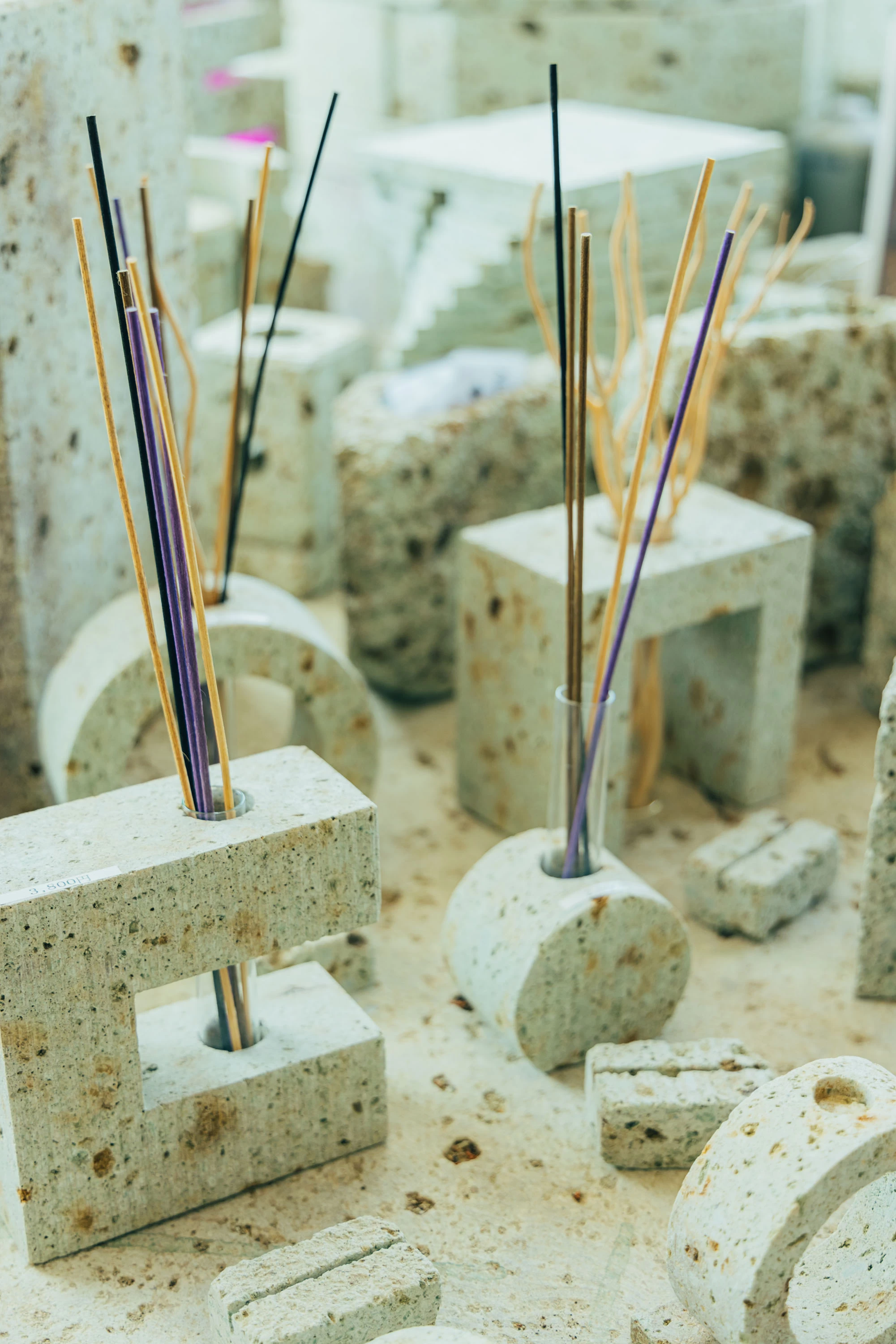 大谷石は柔らかく加工しやすいのだとか