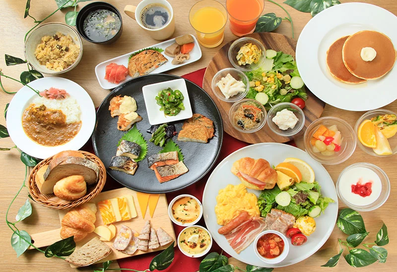 九州各地のご当地グルメを朝食で愉しめる
