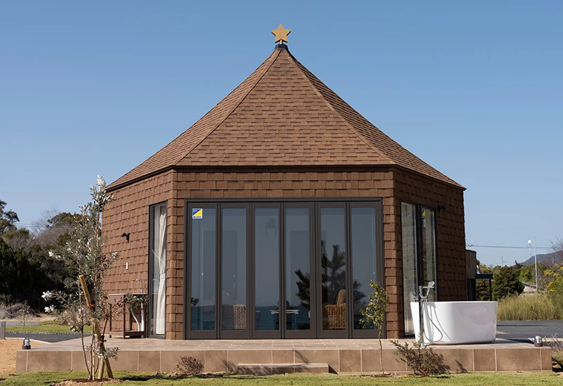 3～4名向けの「HOSHI」