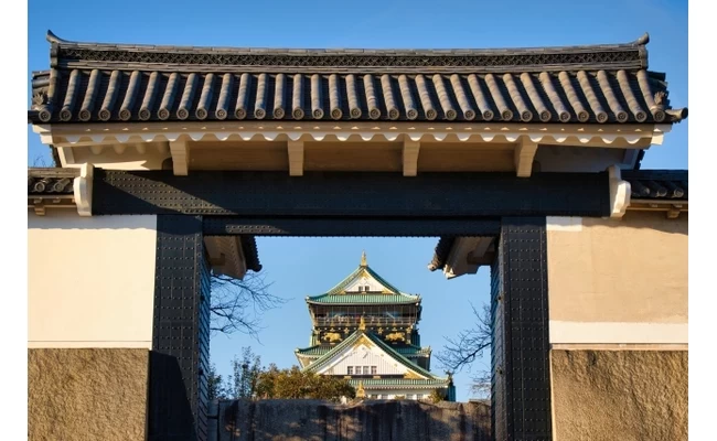 桜門から見える大阪城天守閣