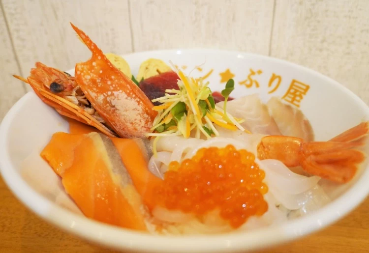 海鮮丼