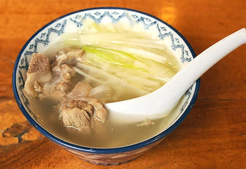 店秘伝のテールスープ