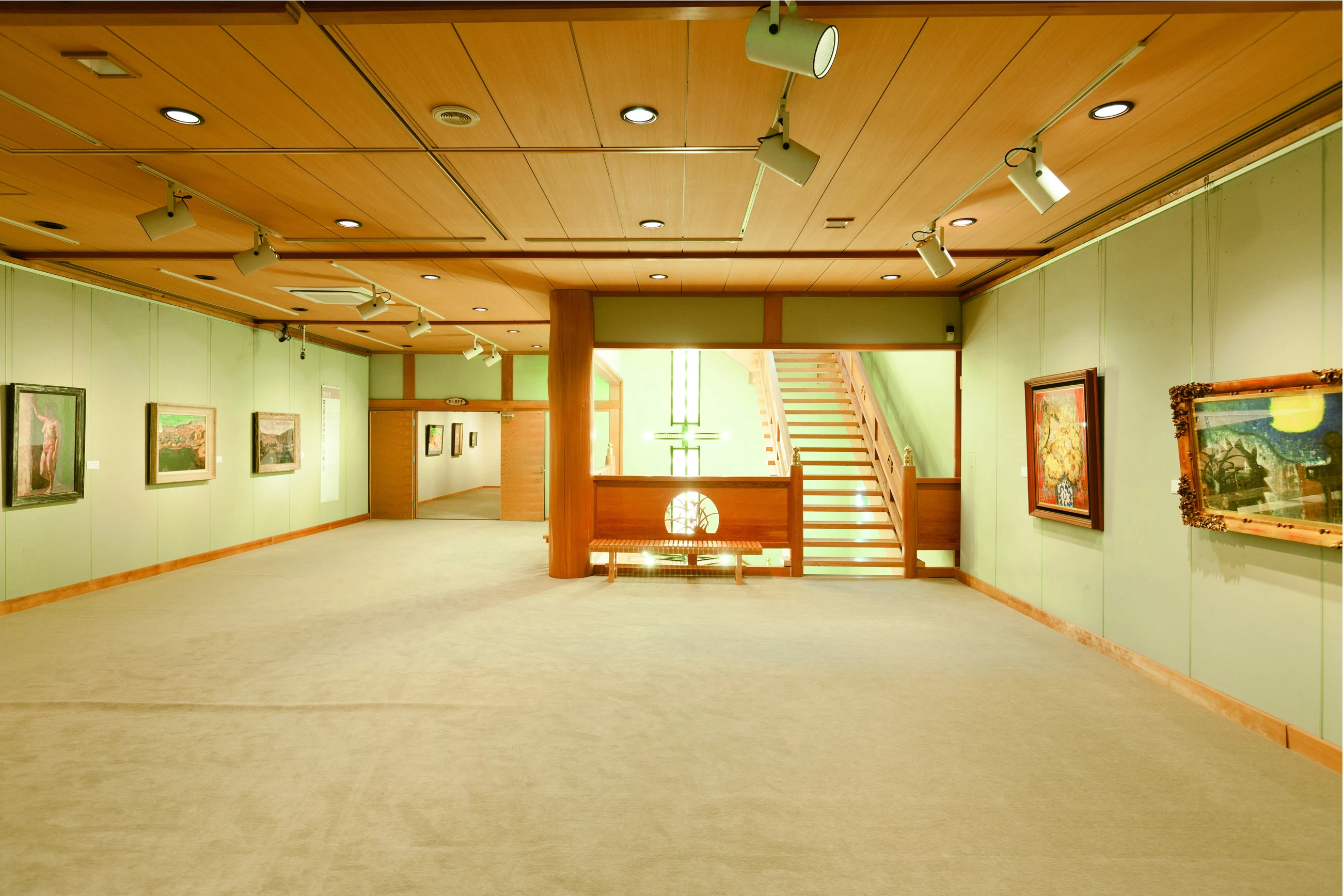 美術館内観