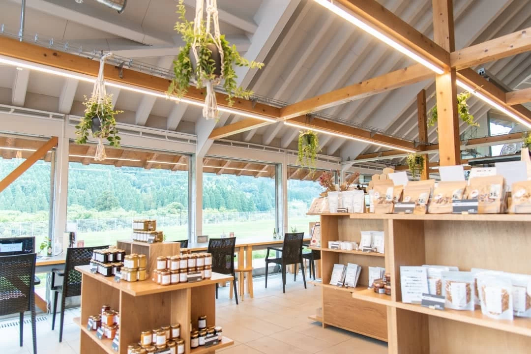 アイラリッジ　内観