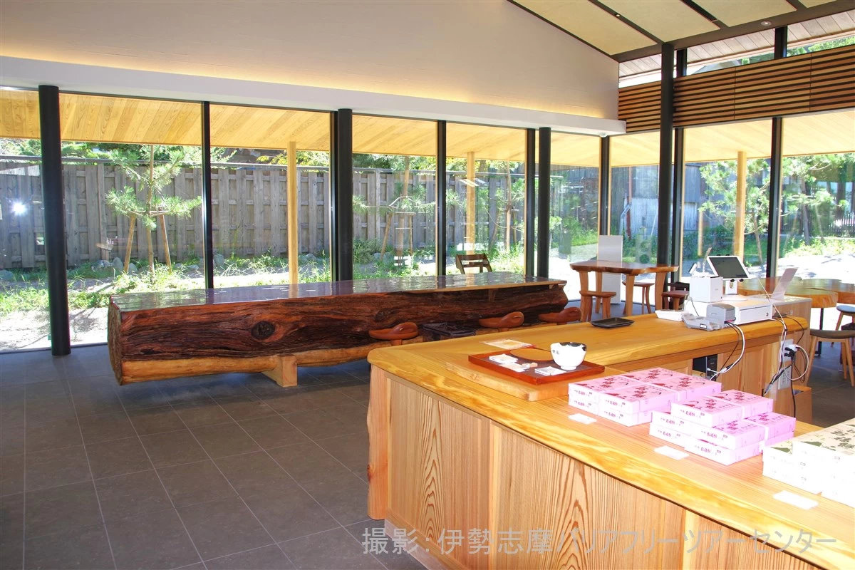 内観（現地にて撮影）