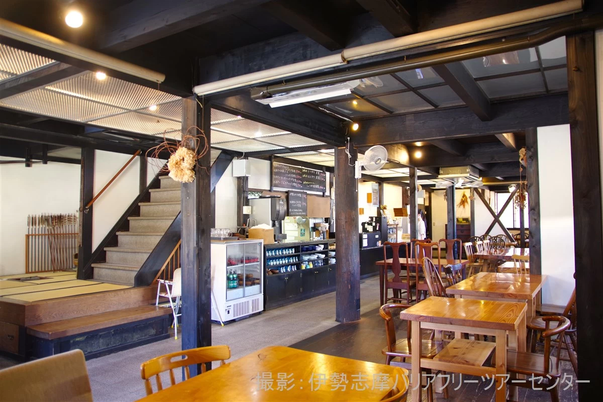 内観（現地にて撮影）