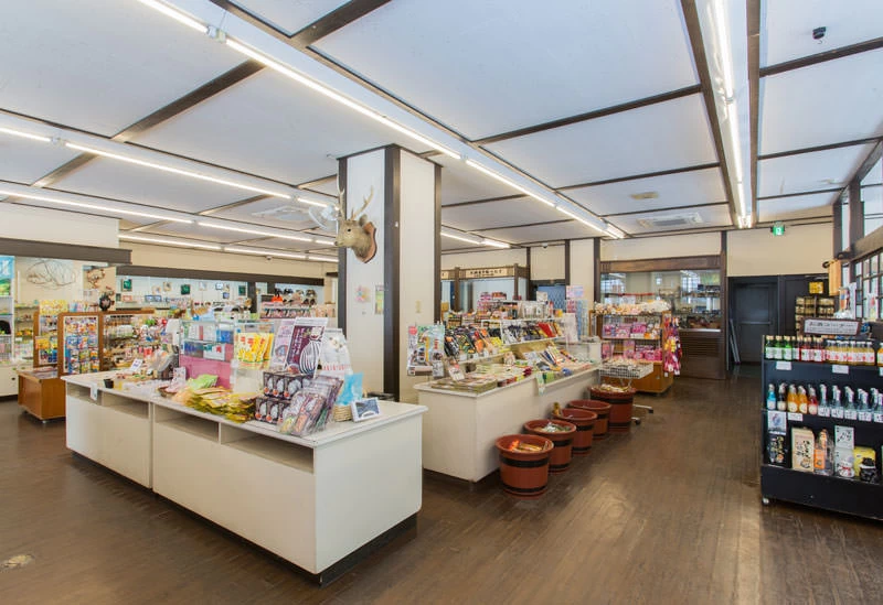 お土産がずらり