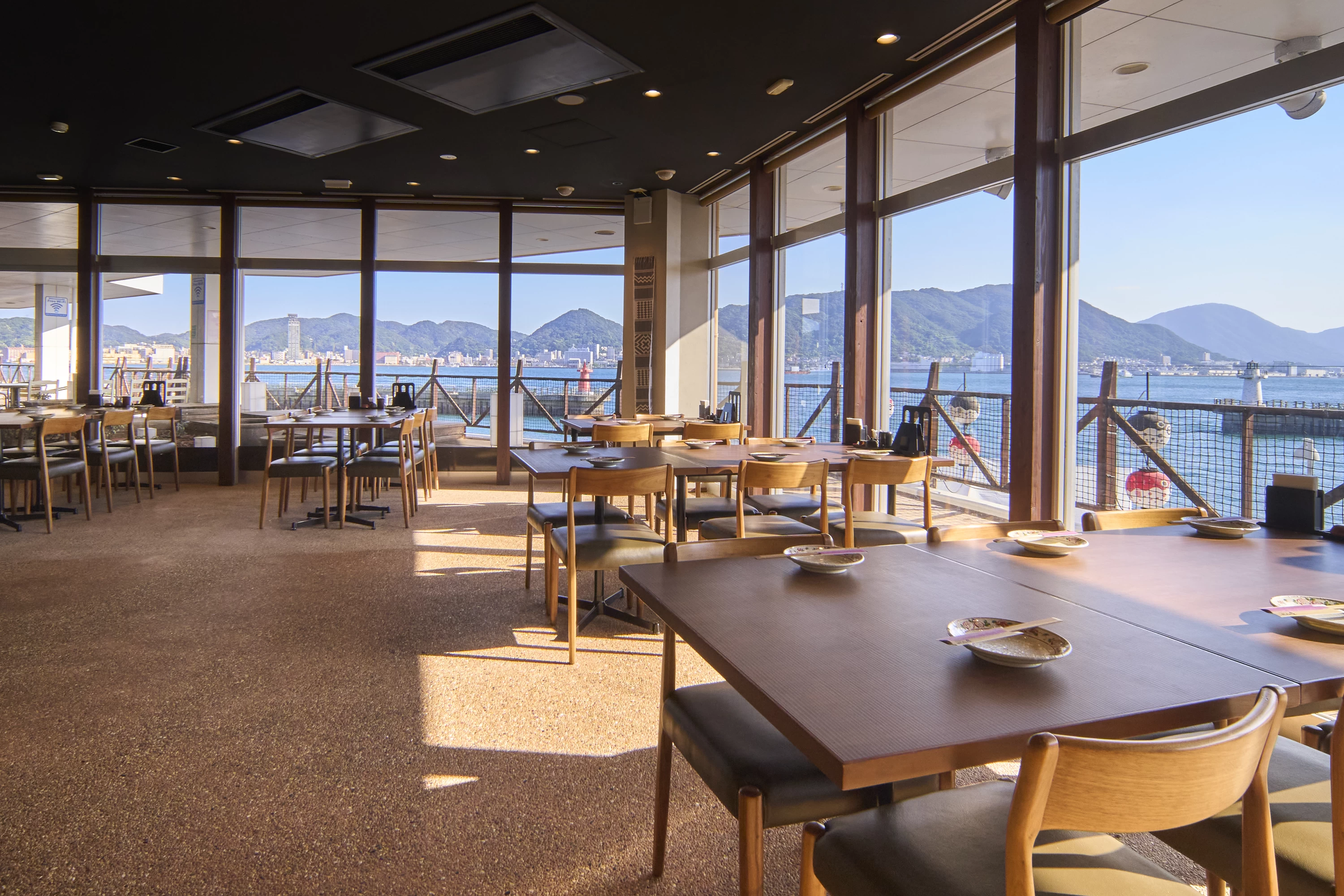 レストラン内観①