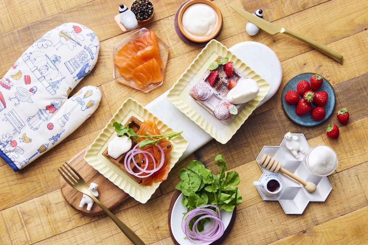 大人気の焼き立てワッフル