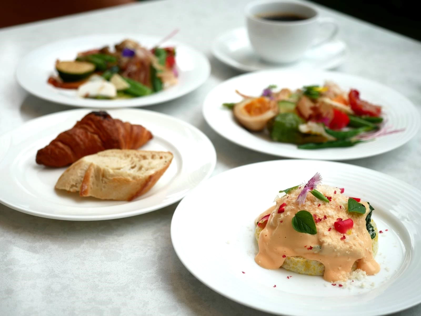 盛り付け（現地にて撮影）