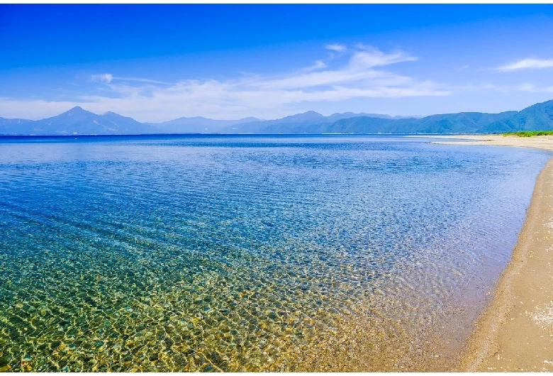 湖水の透明度が高い