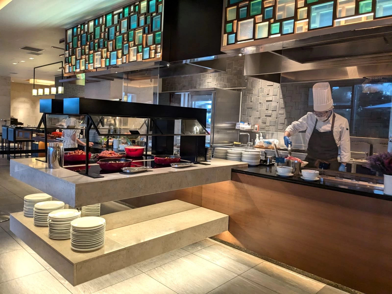 ライブキッチン（現地にて撮影）