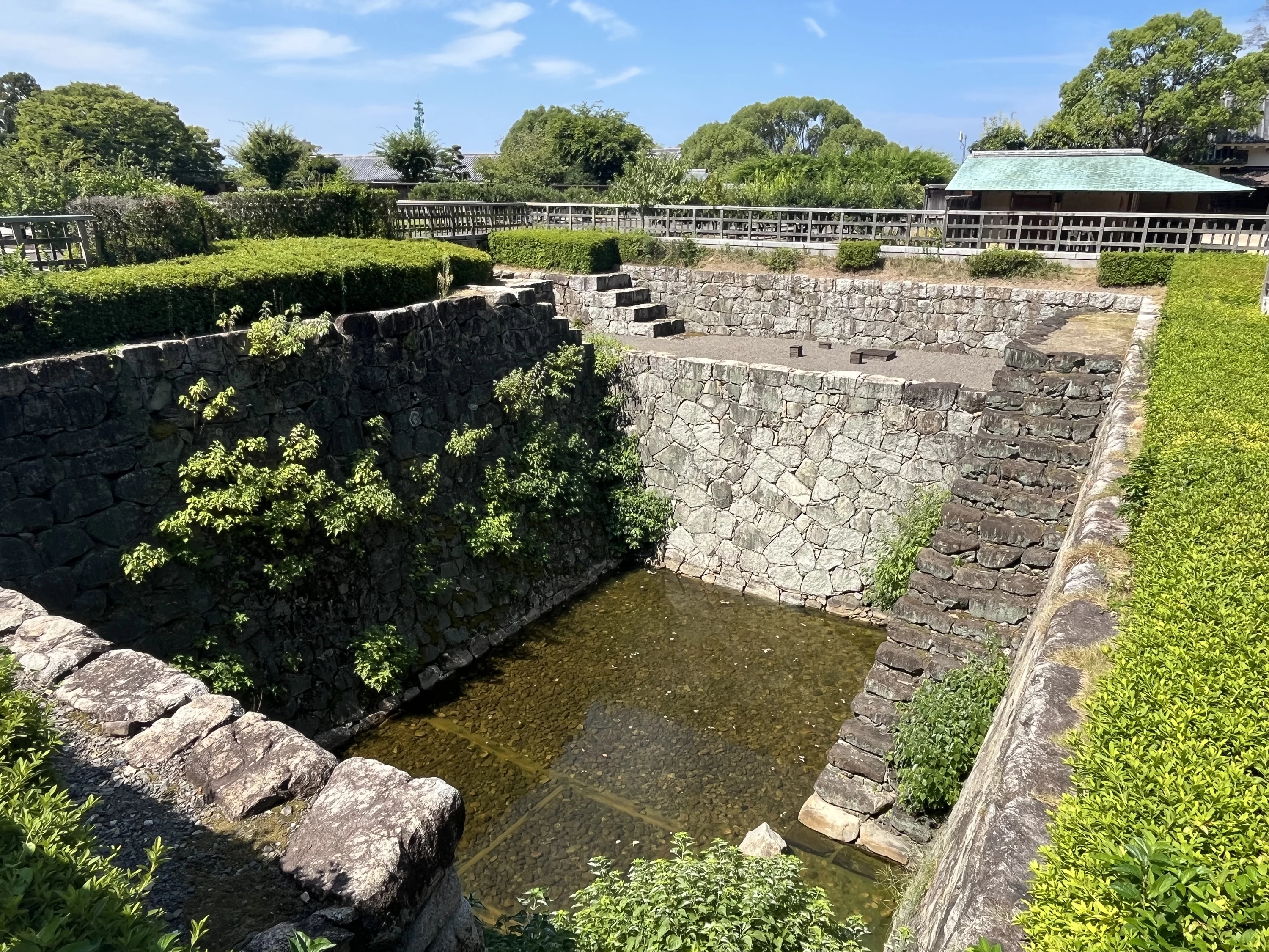 大井戸（現地にて撮影）