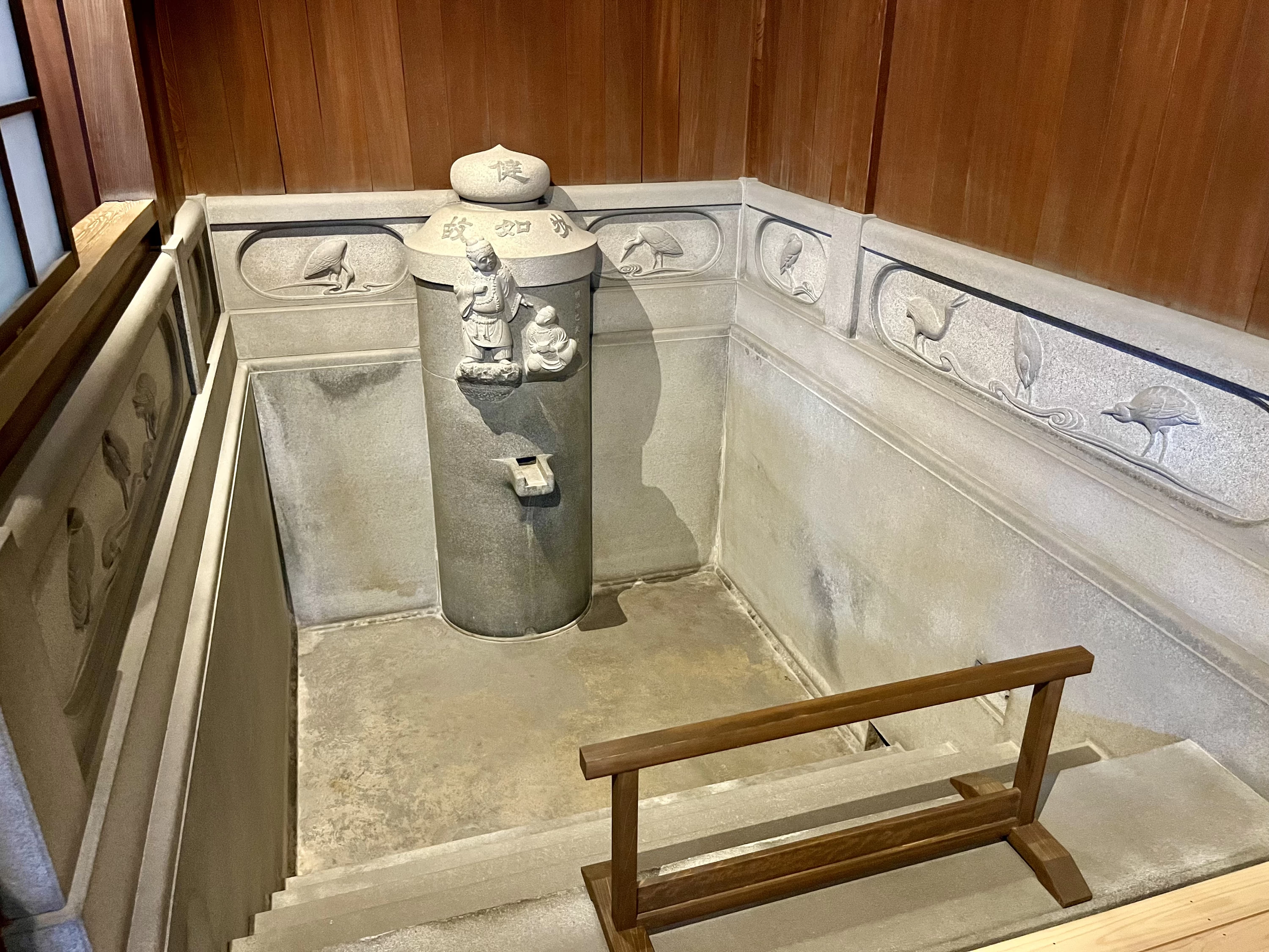 又新殿・御湯殿（現地にて撮影）