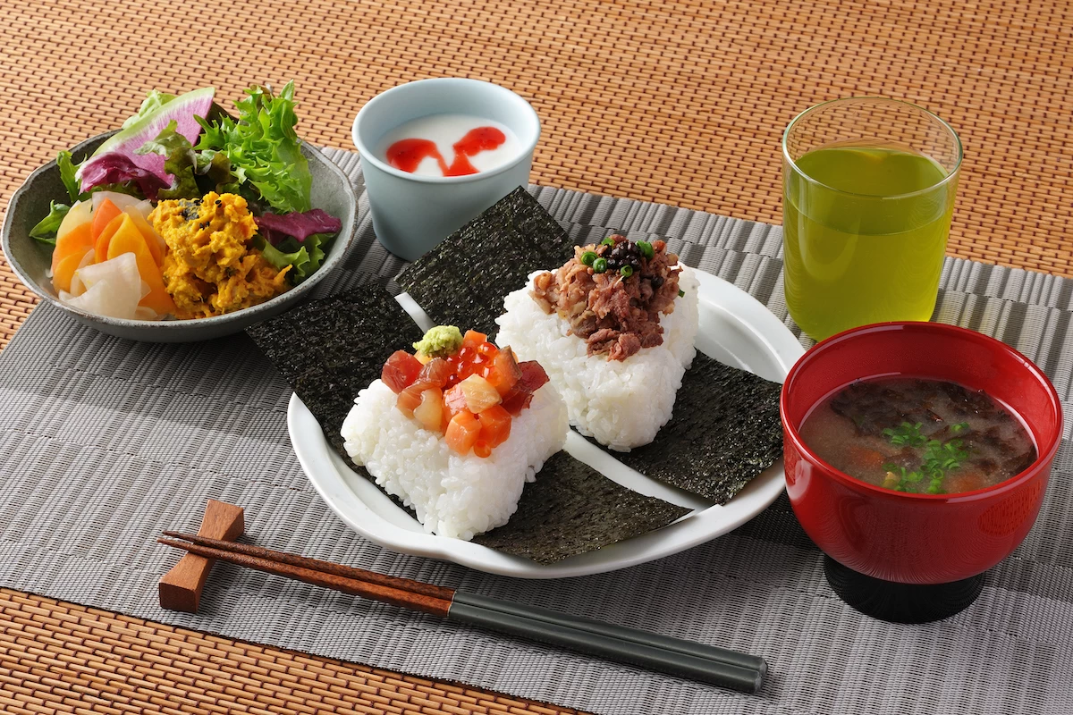 こだわりが凝縮した「おにぎり朝食」
