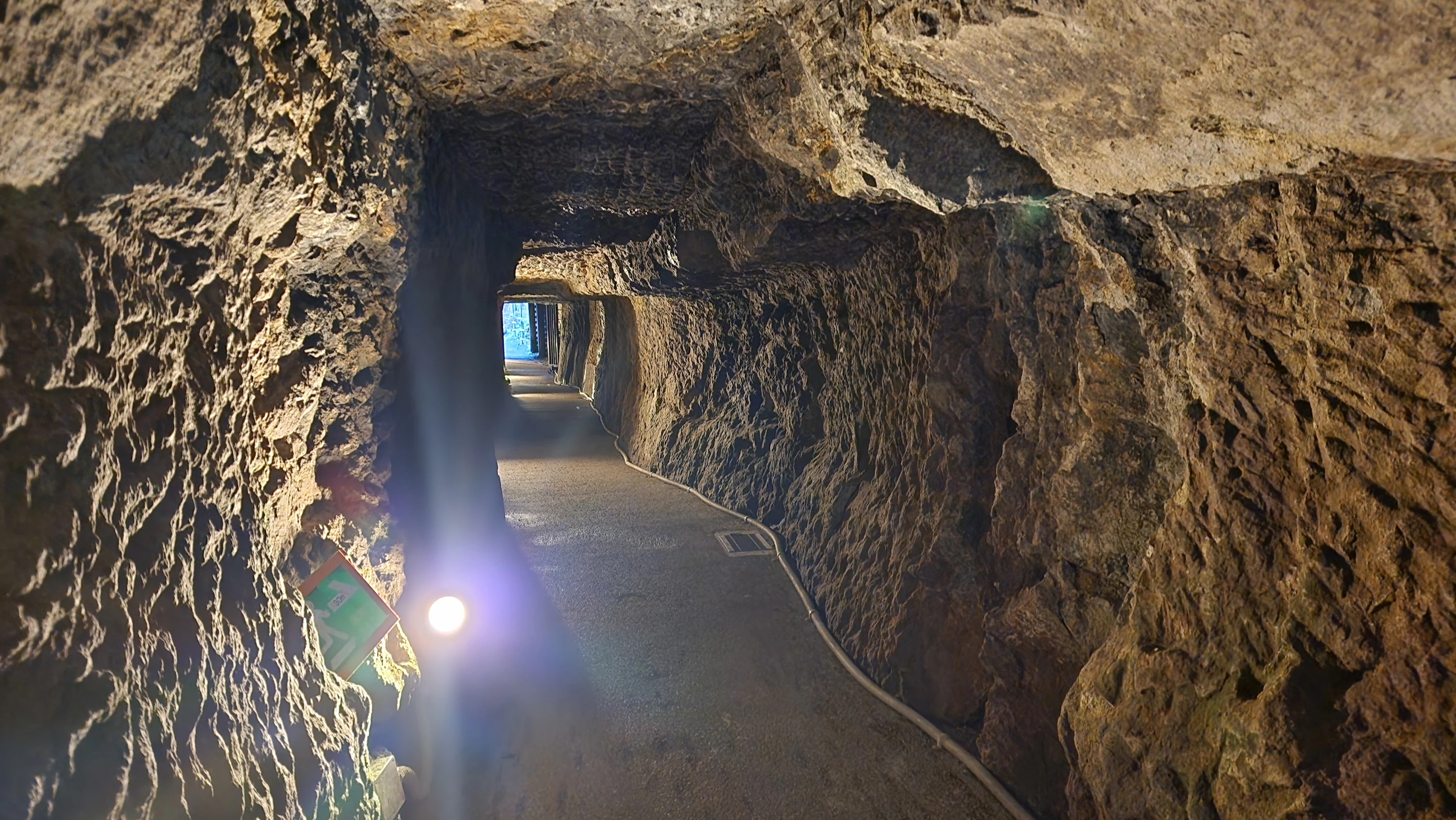 間歩（現地にて撮影）