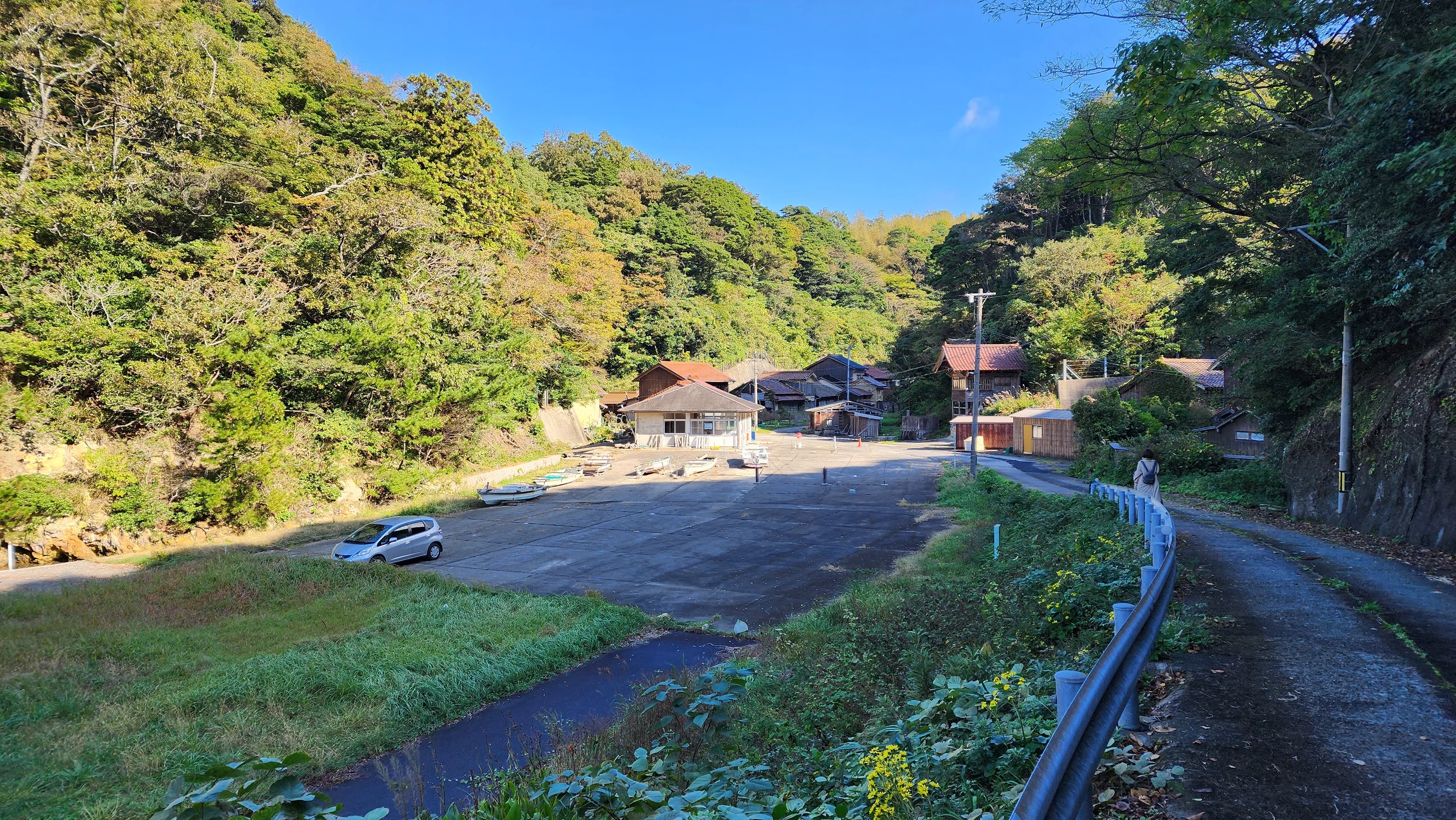 港（現地にて撮影）