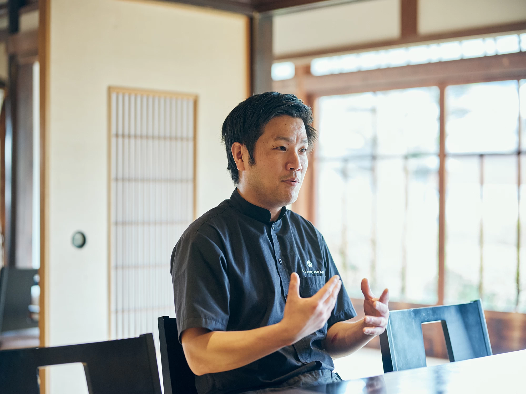 「おいしい料理はもちろん、楽しい時間を提供したい」と語る代表の加地浩也さん