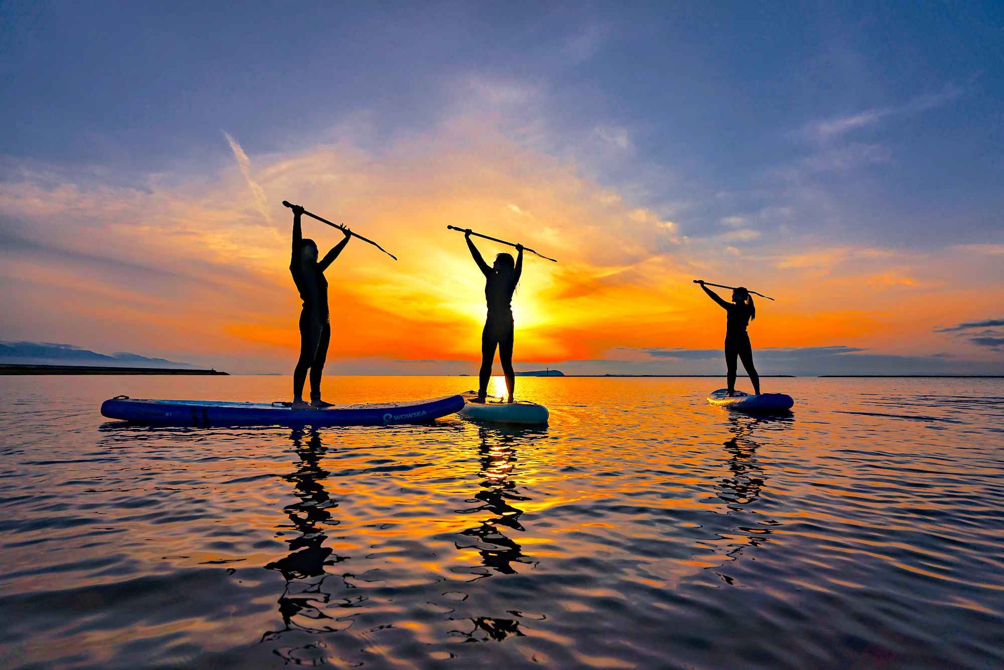 人気アクティビティのSUP。パドルを漕いで瀬戸内の海を散歩（1,500円／1名、60分 ※水着持参）