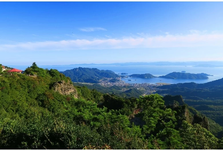 階段を登り切った先には絶景が