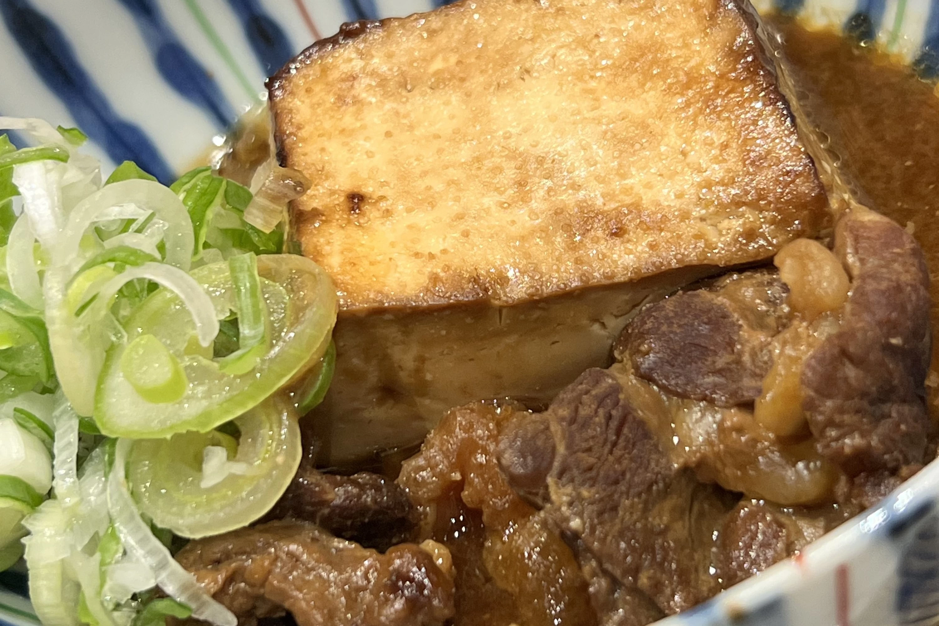 名物！ 大鍋煮込み串の牛すじ豆腐