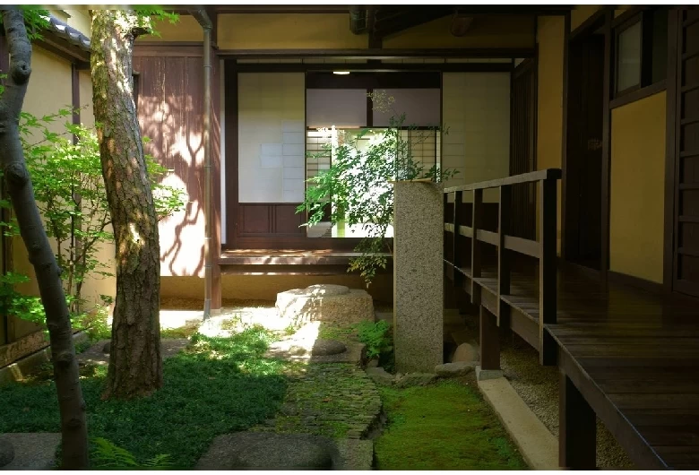 ならまち格子の家①