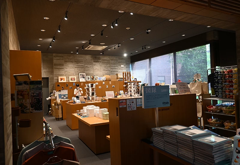 MUSEUM SHOP CON AMORE⑤